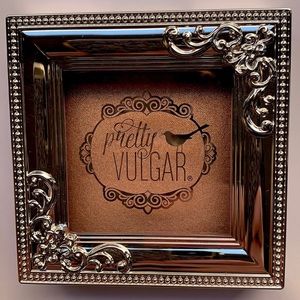 New* Pretty Vulgar Shimmering Swan Highlighter *